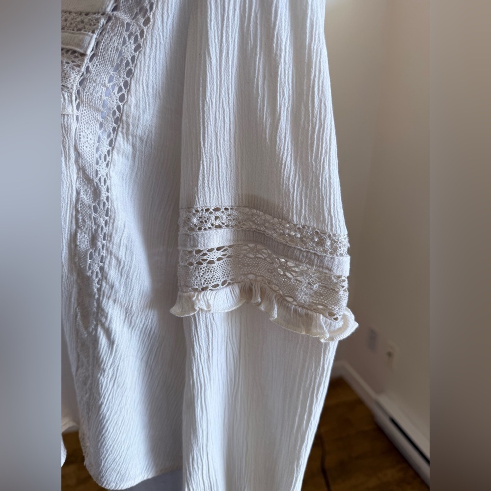 American Eagle Lace Peasant Blouse size Medium Boho Romantic Ethereal Victorian - Picture 4 of 9
